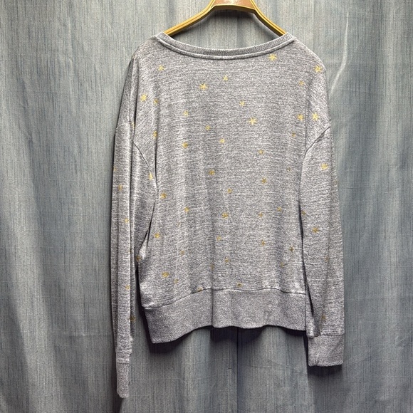 GAP Gray Star-Patterned Women's Top size large - Picture 6 of 8